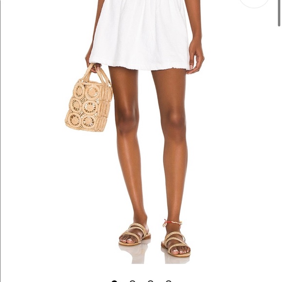 White Revolve Set - Picture 2 of 2